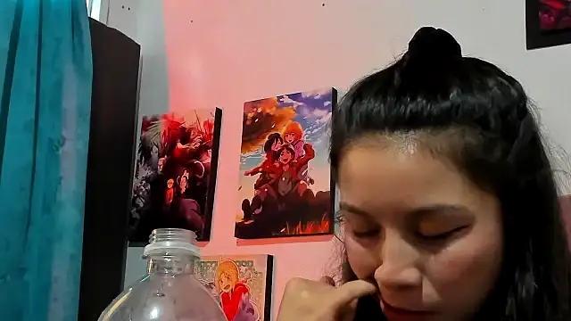 Snapshot of teffy_lee chatting on 11.22.25 teffy lee online show from 11.22.25