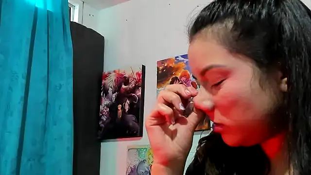 Snapshot of teffy_lee chatting on 11.28.25 teffy lee online show from 11.28.25