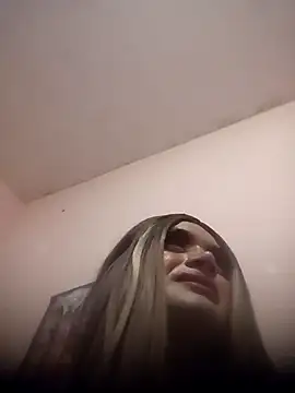 yovana13 online show from 10.25.25