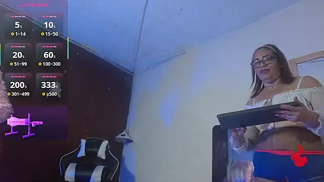 Snapshot of PervertedMature chatting on 02.23.26 PervertedMature online show from 02.23.26