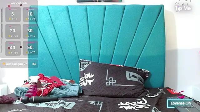 Dubraska1 online show from 02.12.25