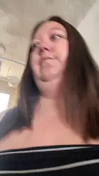 Snapshot of Chloee_ep chatting on 03.25.26 Chloee ep online show from 03.25.26