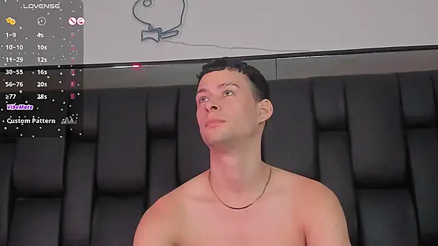 Snapshot of JadeSmiith_ chatting on 01.31.25 JadeSmiith online show from 01.31.25