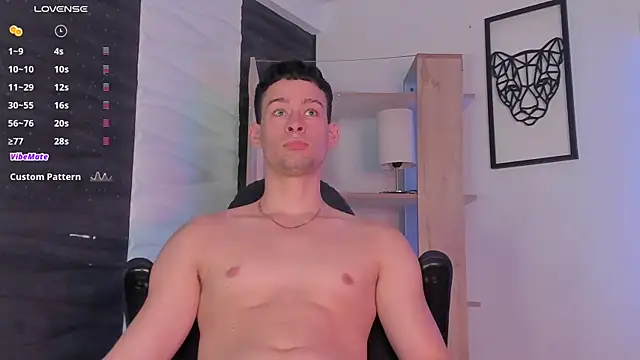 Snapshot of JadeSmiith_ chatting on 02.18.25 JadeSmiith online show from 02.18.25