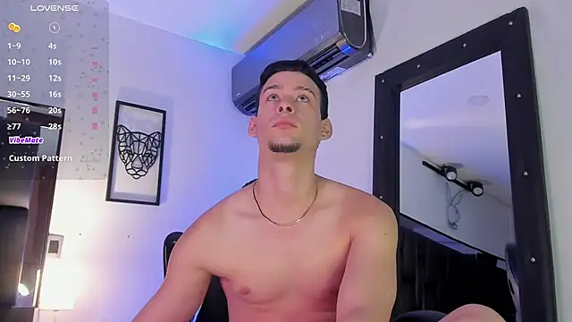 Snapshot of JadeSmiith_ chatting on 03.12.25 JadeSmiith online show from 03.12.25