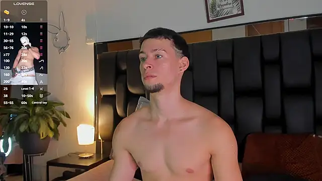 Snapshot of JadeSmiith_ chatting on 09.09.25 JadeSmiith online show from 09.09.25