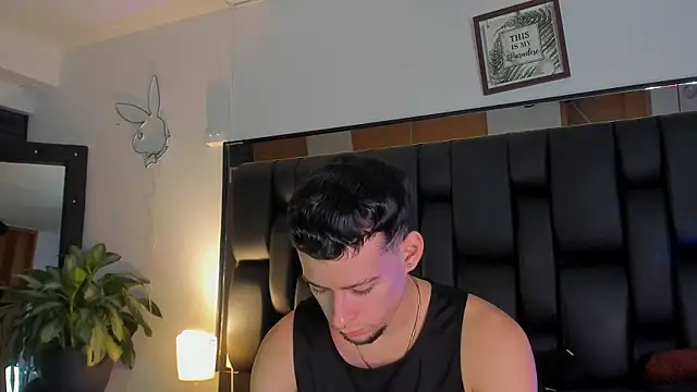 Snapshot of JadeSmiith_ chatting on 09.10.25 JadeSmiith online show from 09.10.25