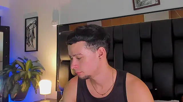 Snapshot of JadeSmiith_ chatting on 09.23.25 JadeSmiith online show from 09.23.25