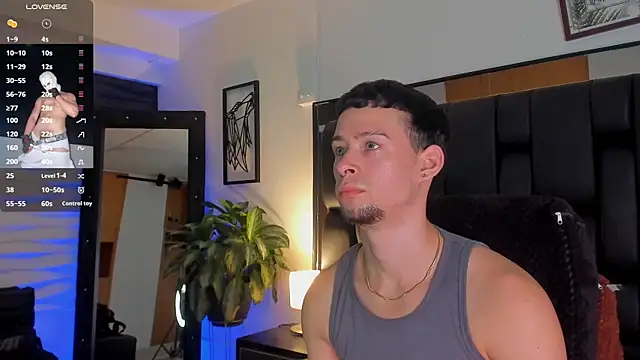 Snapshot of JadeSmiith_ chatting on 09.26.25 JadeSmiith online show from 09.26.25