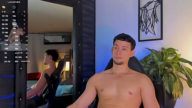 Snapshot of JadeSmiith_ chatting on 10.25.25 JadeSmiith online show from 10.25.25