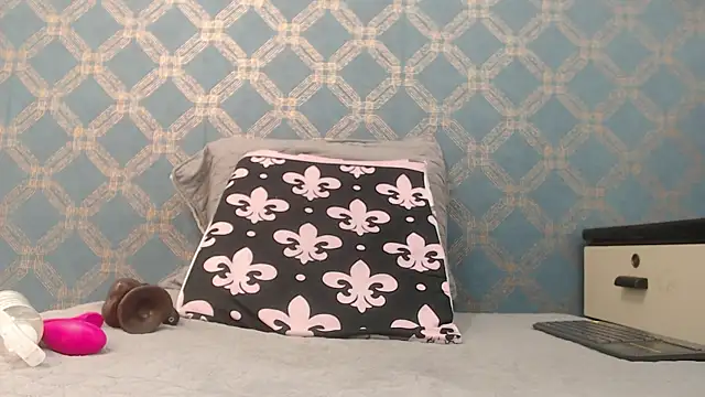 violeta cute18 online show from 09.08.25