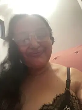 Gia Nahomi online show from 03.15.25