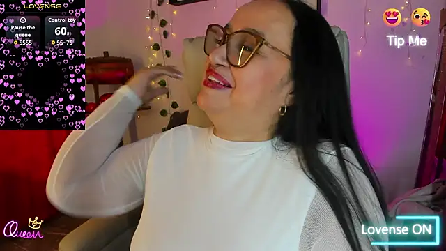 Gia Nahomi online show from 03.17.26