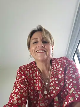 almaluna7 online show from 02.18.25