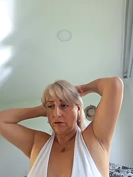 almaluna7 online show from 02.10.26