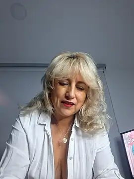 almaluna7 online show from 02.21.26