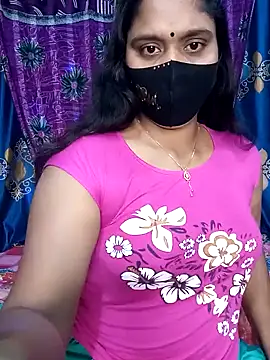 Snapshot of Hot_Maleka chatting on 02.02.25 Hot Maleka online show from 02.02.25