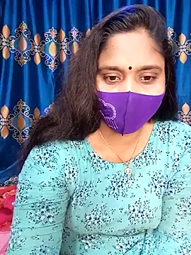 Snapshot of Hot_Maleka chatting on 03.07.25 Hot Maleka online show from 03.07.25