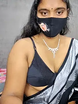 Snapshot of Hot_Maleka chatting on 09.16.25 Hot Maleka online show from 09.16.25