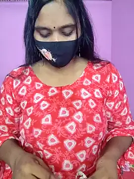 Snapshot of Hot_Maleka chatting on 09.29.25 Hot Maleka online show from 09.29.25