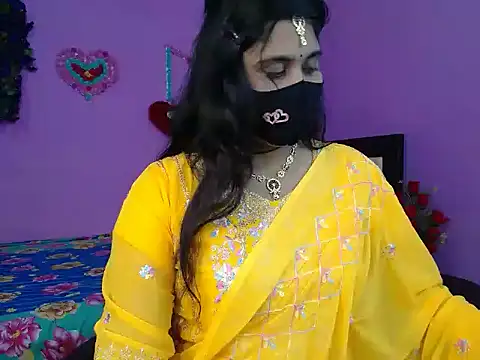 Hot Maleka online show from 03.23.26