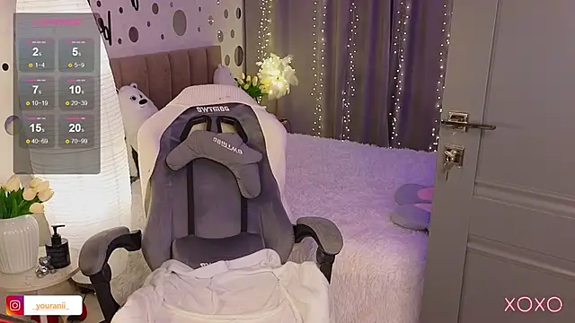 Annaa Banana online show from 12.21.24