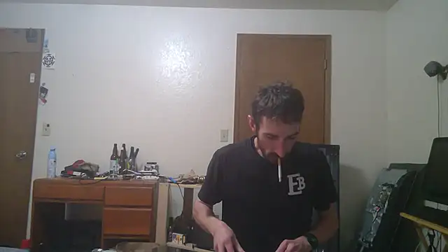 Snapshot of SlammyDjr chatting on 12.18.24 SlammyDjr online show from 12.18.24