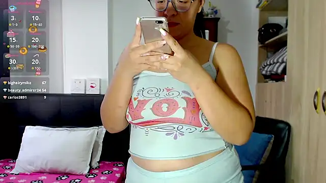 Snapshot of miia-big1boobs_ chatting on 01.24.25 miia-big1boobs  online show from 01.24.25