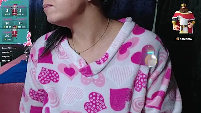 Snapshot of miia-big1boobs_ chatting on 11.21.25 miia-big1boobs online show from 11.21.25