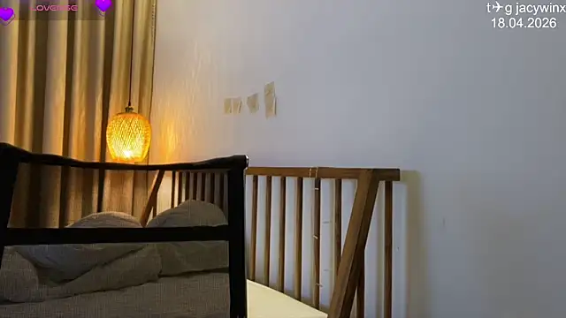 JacyWinslat online show from 04.19.26