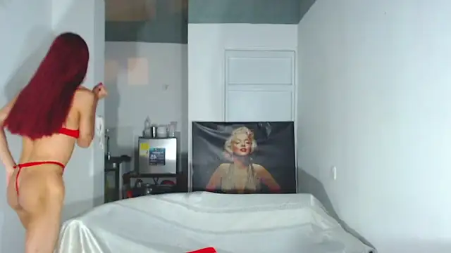 DOMINANTE KLOE  online show from 01.22.25