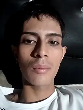 DOMINANTE KLOE  online show from 03.05.25