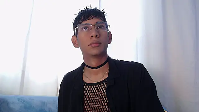 Snapshot of Nick_Collins18 chatting on 11.19.25 Nick Collins18 online show from 11.19.25