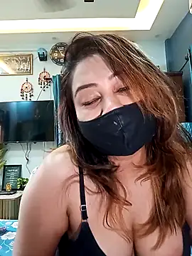 Snapshot of Cute-mona chatting on 02.19.26 Cute-mona online show from 02.19.26