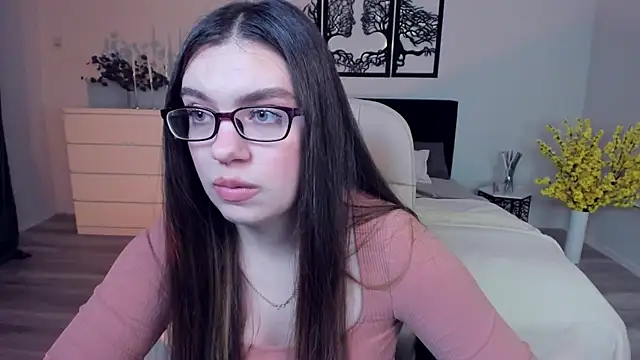 Snapshot of DaniellaLovely chatting on 12.06.24 DaniellaLovely online show from 12.06.24