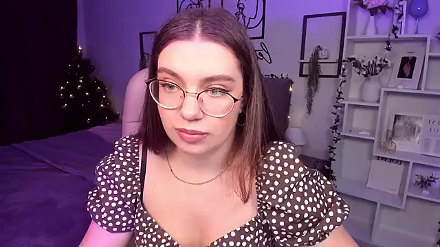 Snapshot of DaniellaLovely chatting on 01.05.25 DaniellaLovely online show from 01.05.25