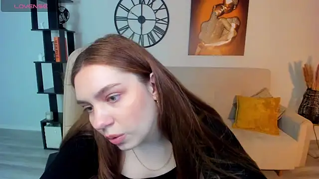 Snapshot of DaniellaLovely chatting on 03.04.25 DaniellaLovely online show from 03.04.25