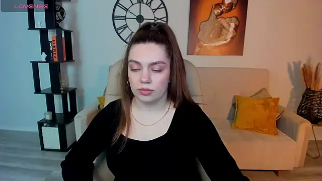 Snapshot of DaniellaLovely chatting on 03.05.25 DaniellaLovely online show from 03.05.25