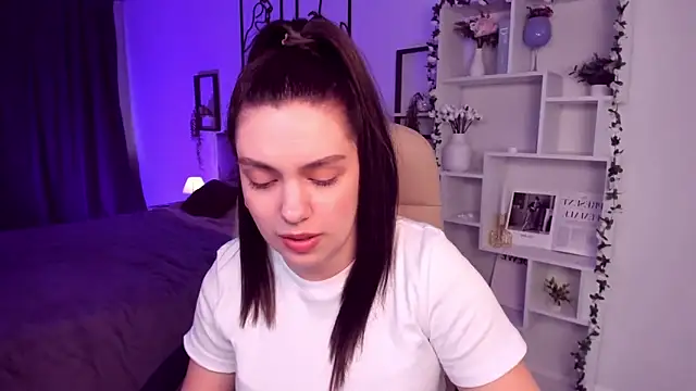 Snapshot of DaniellaLovely chatting on 03.13.25 DaniellaLovely online show from 03.13.25