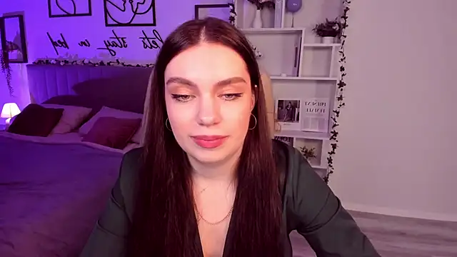 Snapshot of DaniellaLovely chatting on 03.17.25 DaniellaLovely online show from 03.17.25