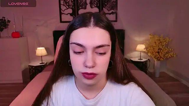 DaniellaLovely online show from 10.30.25