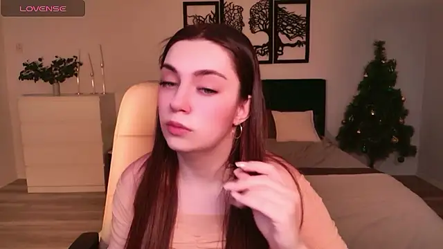 DaniellaLovely online show from 01.08.26