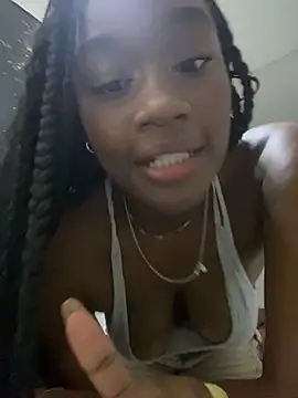 Snapshot of EscorpiLeoncita chatting on 02.05.26 EscorpiLeoncita online show from 02.05.26