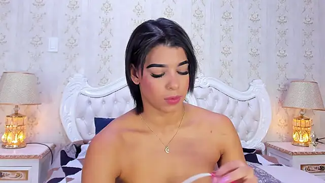 TiaraRosse online show from 01.15.25