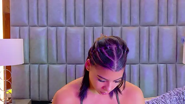 Snapshot of TiaraRosse chatting on 04.29.26 TiaraRosse online show from 04.29.26