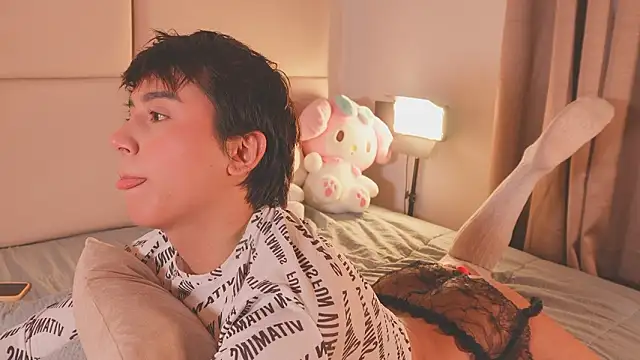 SweetHanson online show from 02.25.26