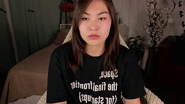 Snapshot of Jennifer_murr chatting on 10.28.25 Jennifer murr online show from 10.28.25