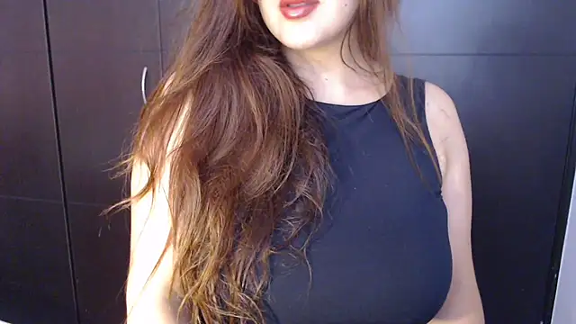 Snapshot of AdharaLujan chatting on 01.29.25 AdharaLujan online show from 01.29.25