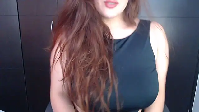 Snapshot of AdharaLujan chatting on 01.31.25 AdharaLujan online show from 01.31.25