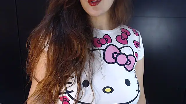 Snapshot of AdharaLujan chatting on 03.01.25 AdharaLujan online show from 03.01.25